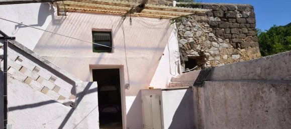 Дом с 4 комнатами в Масса Лубренсе, Италия № 177846 14