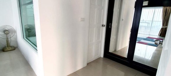 Apartamento com 1 quarto em condomínio em Pattaya, Thailand N.º 3979 11