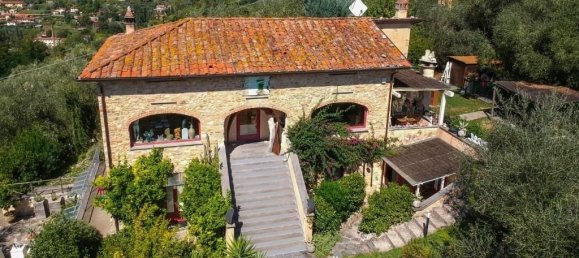 6 bedrooms Villa in Camaiore, Italy No. 264805 2