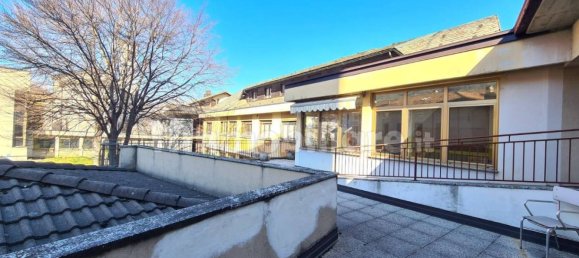 Коммерческая недвижимость с 5 комнатами в Делебьо, Италия № 2030 20