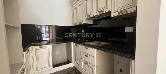 2 Schlafzimmer Wohnung in Germasogeia, Cyprus, Nr. 3960 4