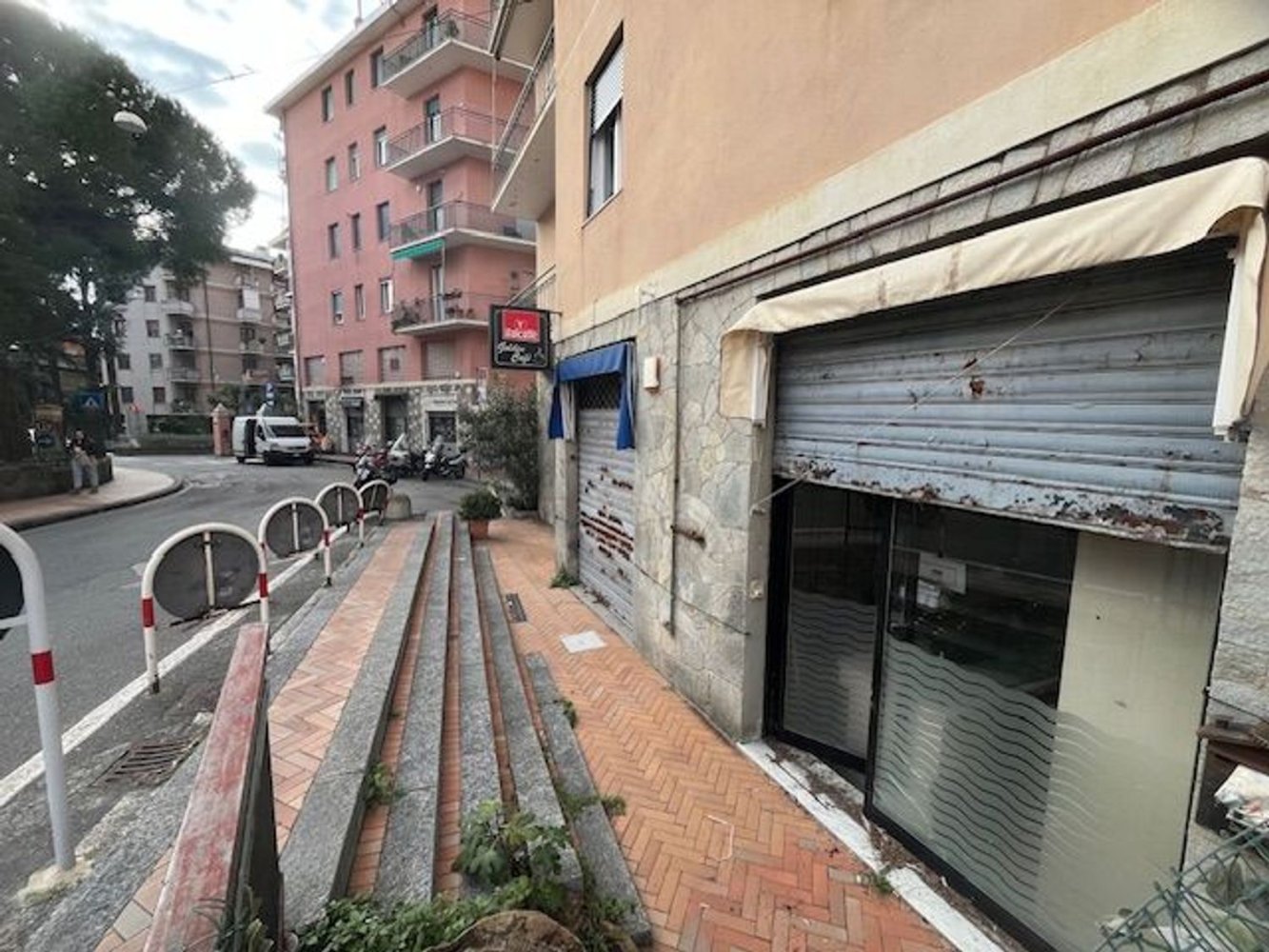 27m² Commercial property in Genoa, Italy No. 104552