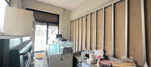 27m² Commercial property in Genoa, Italy No. 104552 3