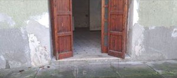  عقار تجاري في Salerno, Italy 32متر مربع رقم 343301 2