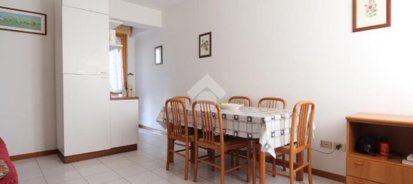 Apartamento de 2 dormitorios en Martinsicuro, Italy No. 257832 5