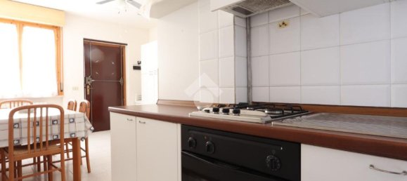 Apartamento de 2 dormitorios en Martinsicuro, Italy No. 257832 9