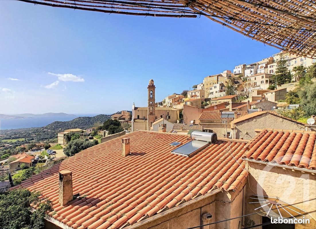 Moradia em banda T2 em Lumio, France N.º 69677