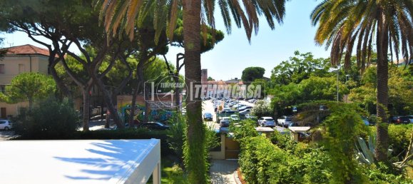 8 chambres Appartement à Porto San Giorgio, Italy No. 330913 4
