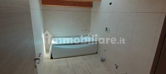 Дом с 2 спальнями в Кьоджа, Италия № 58171 8