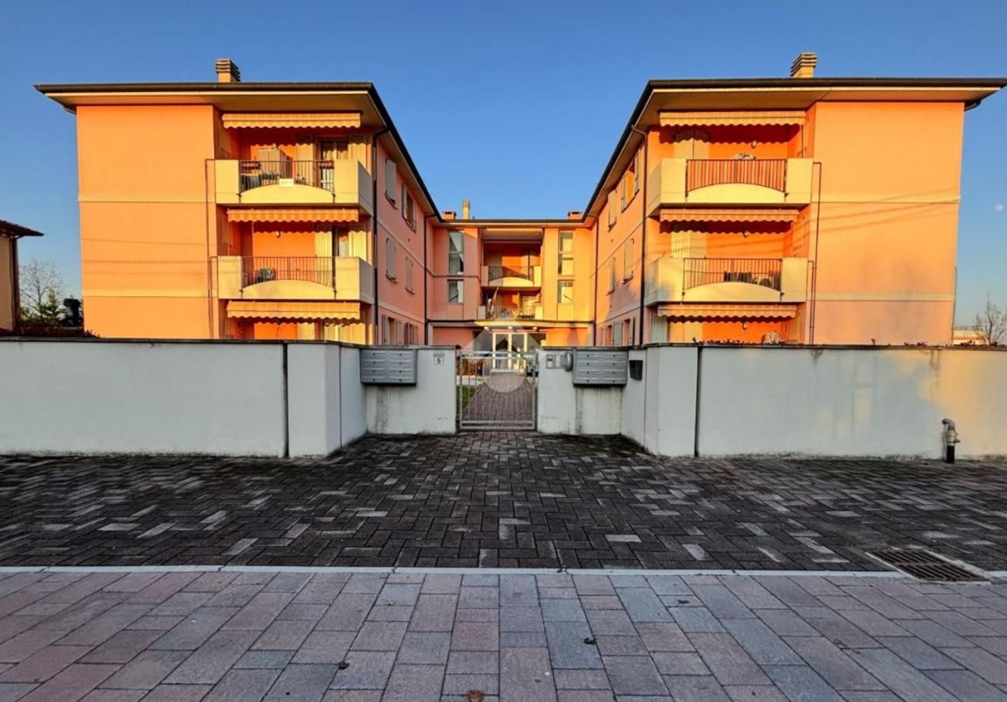 2 chambres Appartement à San Benedetto Po, Italy No. 359697