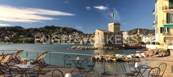 5 غرف نوم شقة في Rapallo, Italy رقم 153360 24