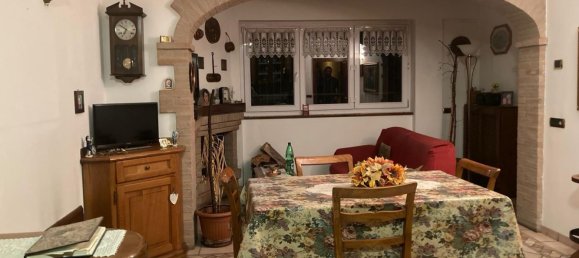 7غرفة منزل في Pavullo nel Frignano, Italy رقم 175732 3