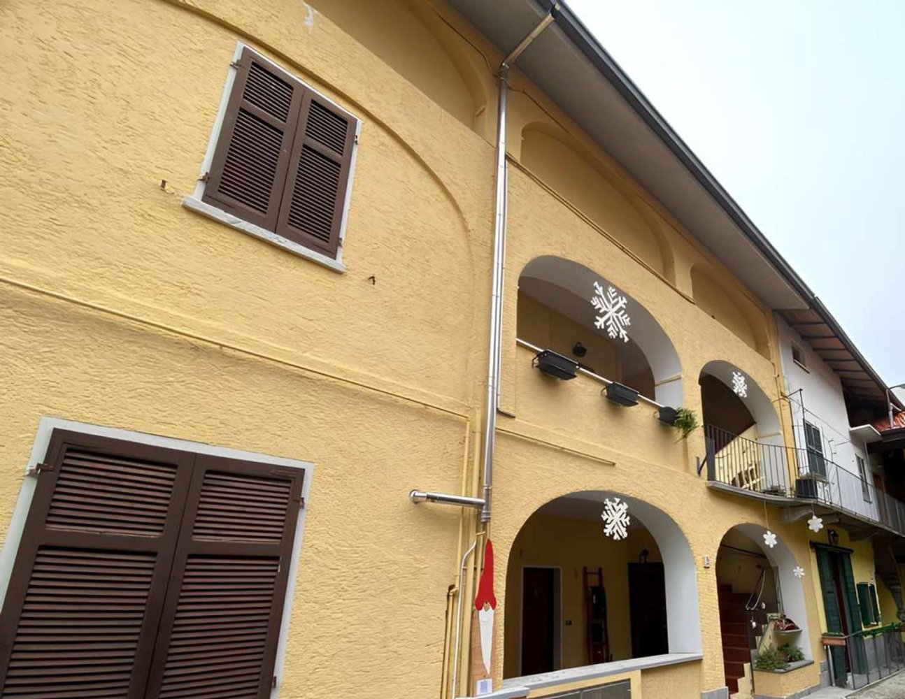 2 rooms Apartment in Sangiano, Italy No. 288362