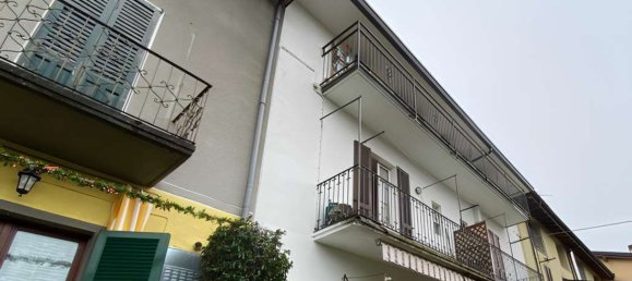 2 rooms Apartment in Sangiano, Italy No. 288362 2