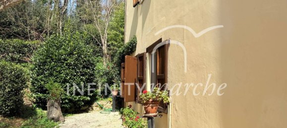 4 Schlafzimmer Haus in Montecosaro, Italy, Nr. 11757 53