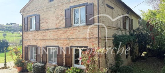 4 Schlafzimmer Haus in Montecosaro, Italy, Nr. 11757 54