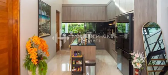 4 bedrooms House for sale in Nai Harn Beach, Phuket, Southern Thailand, Thailand № 85516 8