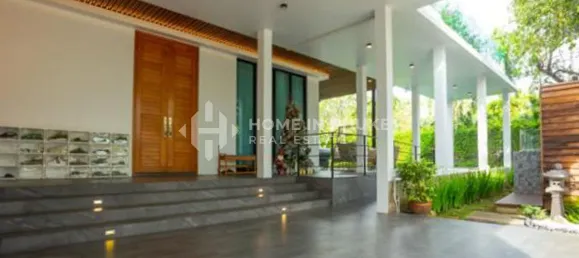 4 bedrooms House for sale in Nai Harn Beach, Phuket, Southern Thailand, Thailand № 85516 25