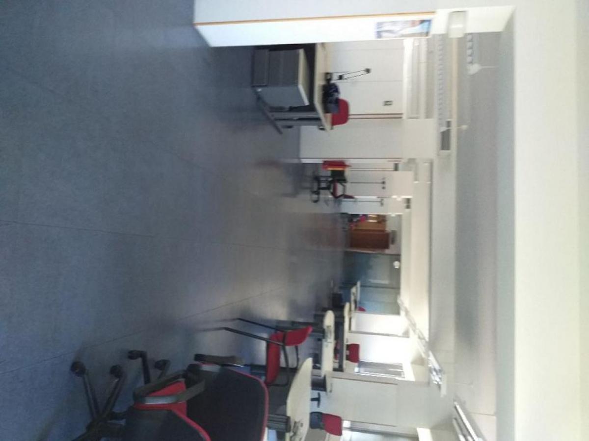  Office in Porto, Portugal No. 8084