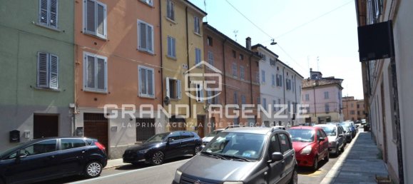 Apartamento T1 em Parma, Italy N.º 327490 20