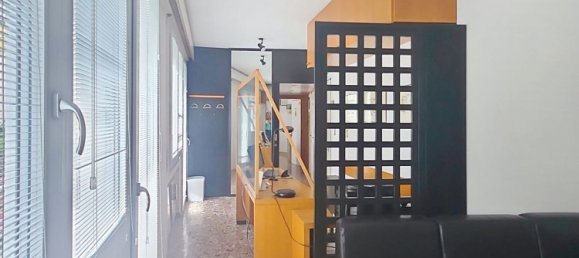 4 bedrooms Apartment in Venice, Italy No. 323334 8