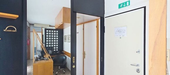 4 bedrooms Apartment in Venice, Italy No. 323334 13