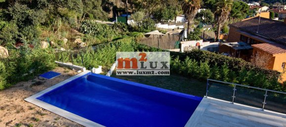 4 غرف نوم فيلا في Lloret de Mar, Spain رقم 13350 21