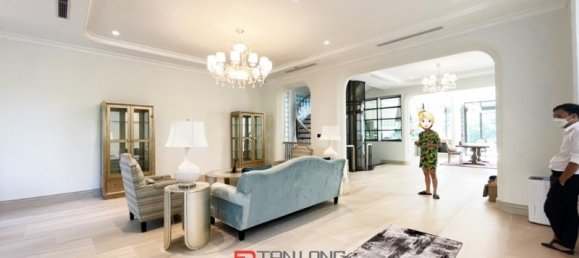 5 bedrooms Villa in Long Bien, Vietnam No. 563 19