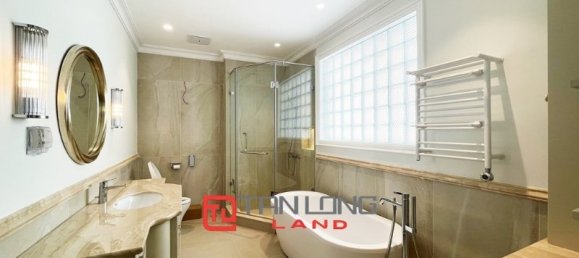 5 bedrooms Villa in Long Bien, Vietnam No. 563 13