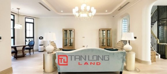 5 bedrooms Villa in Long Bien, Vietnam No. 563 2