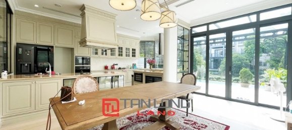 5 bedrooms Villa in Long Bien, Vietnam No. 563 4