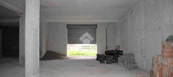 1 room Garage in Paola, Italy No. 74453 4
