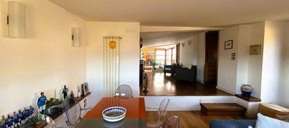 7 rooms Penthouse in Naples, Italy No. 100234 6