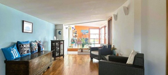 7 rooms Penthouse in Naples, Italy No. 100234 7