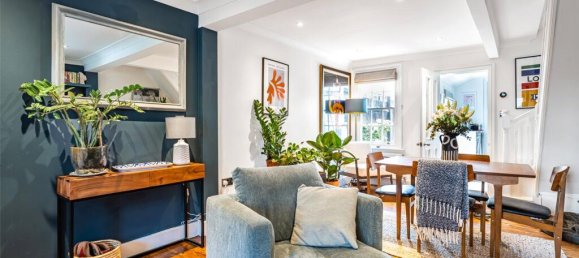 2 bedrooms House in London, United Kingdom No. 7802 11