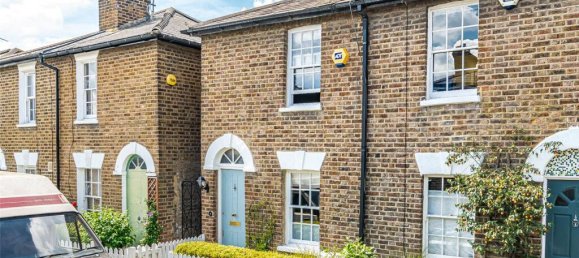 2 bedrooms House in London, United Kingdom No. 7802 12