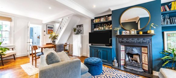 2 bedrooms House in London, United Kingdom No. 7802 8