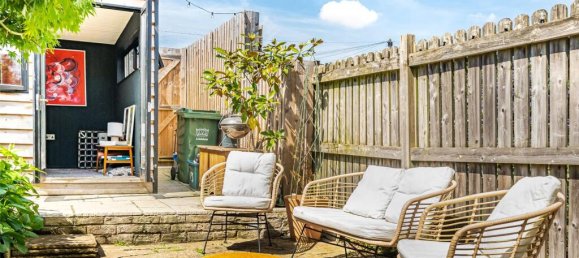 2 bedrooms House in London, United Kingdom No. 7802 10