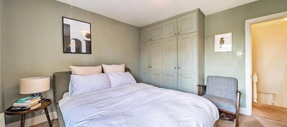 2 bedrooms House in London, United Kingdom No. 7802 5