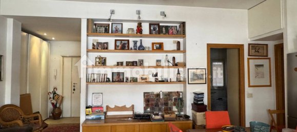 2 bedrooms Apartment in Rome, Italy No. 324158 19