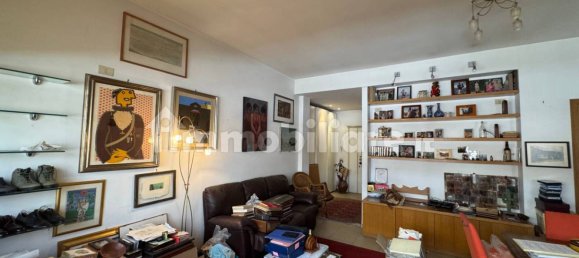 2 bedrooms Apartment in Rome, Italy No. 324158 12