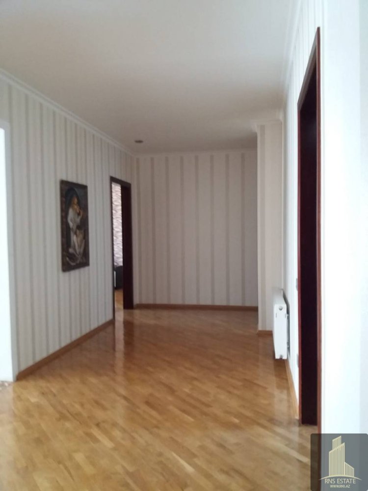 Apartamento de 3 dormitorios en Nasimi, Azerbaijan No. 2028