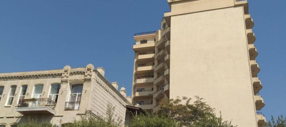 Apartamento de 3 dormitorios en Nasimi, Azerbaijan No. 2028 14