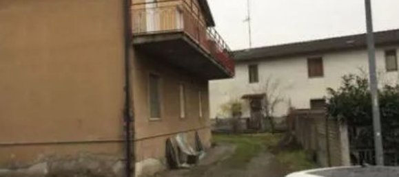 2 rooms Apartment in Lungavilla, Italy No. 182272 2