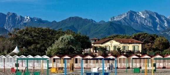 Villa T4 em Forte dei Marmi, Italy N.º 188635 26