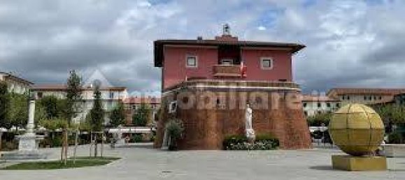 Villa T4 em Forte dei Marmi, Italy N.º 188635 28