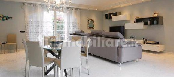 Villa T4 em Forte dei Marmi, Italy N.º 188635 5