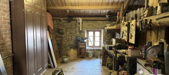 5 bedrooms House in Puy-de-Dome, France No. 304995 14