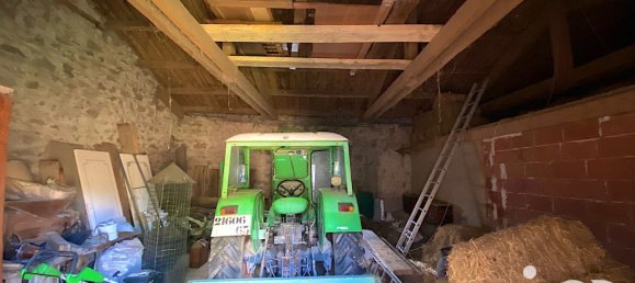 5 bedrooms House in Puy-de-Dome, France No. 304995 2