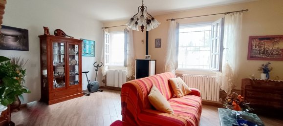 5 bedrooms House in Copparo, Italy No. 376641 12